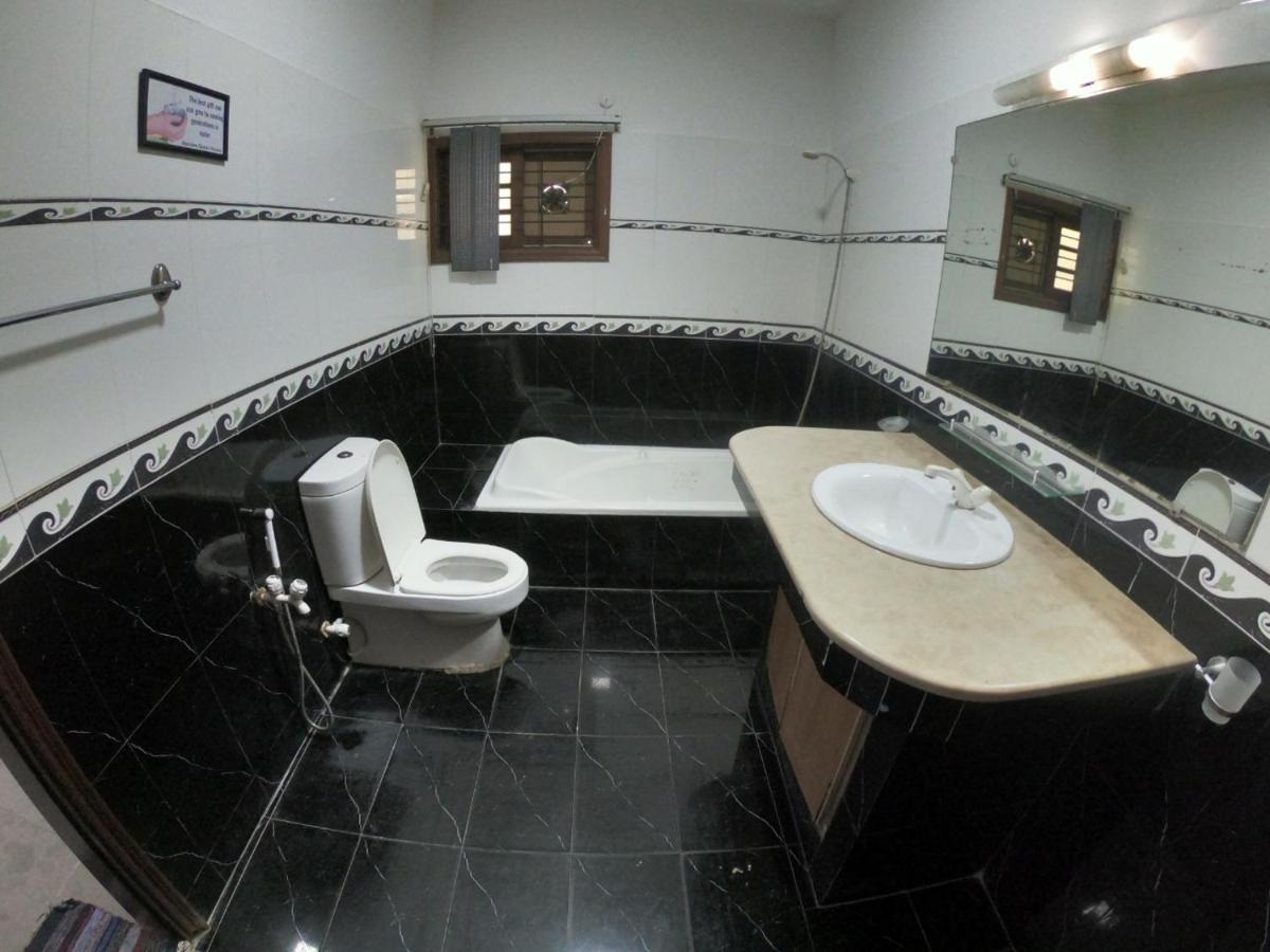 Seaview Guest House Karachi Luaran gambar